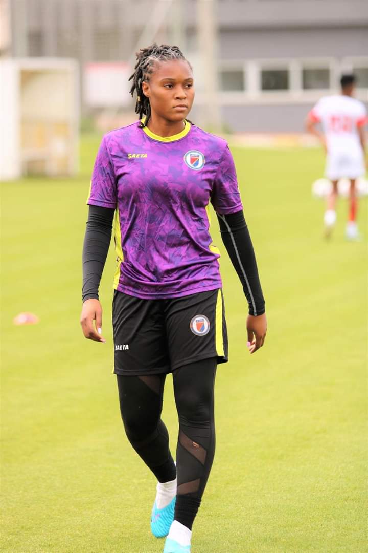 Kerly Théus, une gardienne haïtienne éblouissante, brille en Coupe du monde féminine 2023