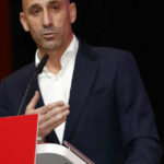 Baiser forcé de Rubiales : une enquête préliminaire ouverte en Espagne pour « agression sexuelle » présumée