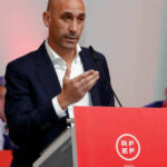 Baiser forcé : Luis Rubiales de plus en plus isolé