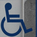 Accessibilité : un fonds pour rendre les hôtels, commerces et restaurants plus adaptés aux personnes handicapées