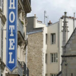 Paris 2024 : les hôteliers font flamber leurs tarifs, les contrôles vont s’intensifier