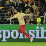 Lens s’offre un printemps européen devant les supporteurs de Séville finalement autorisés