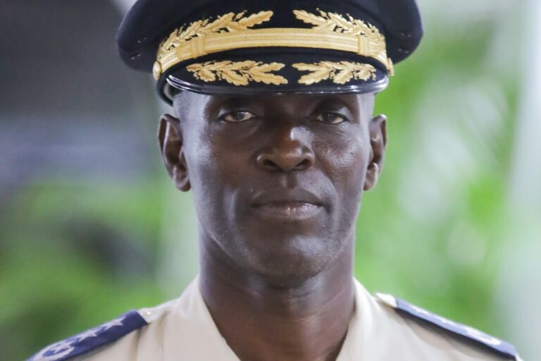 Des spécialistes saluent la nomination de Paraison 